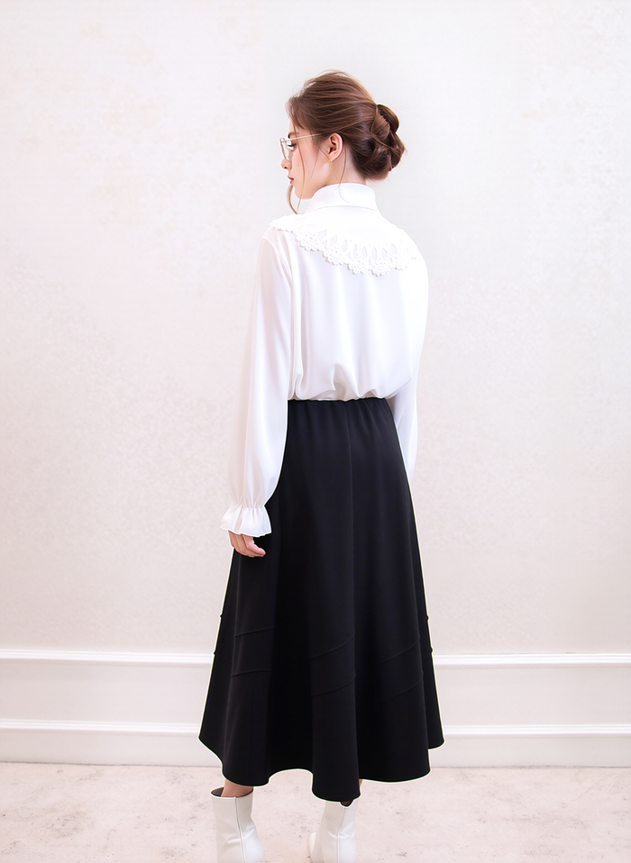 Black Lined Elasticated A-Line Skirt