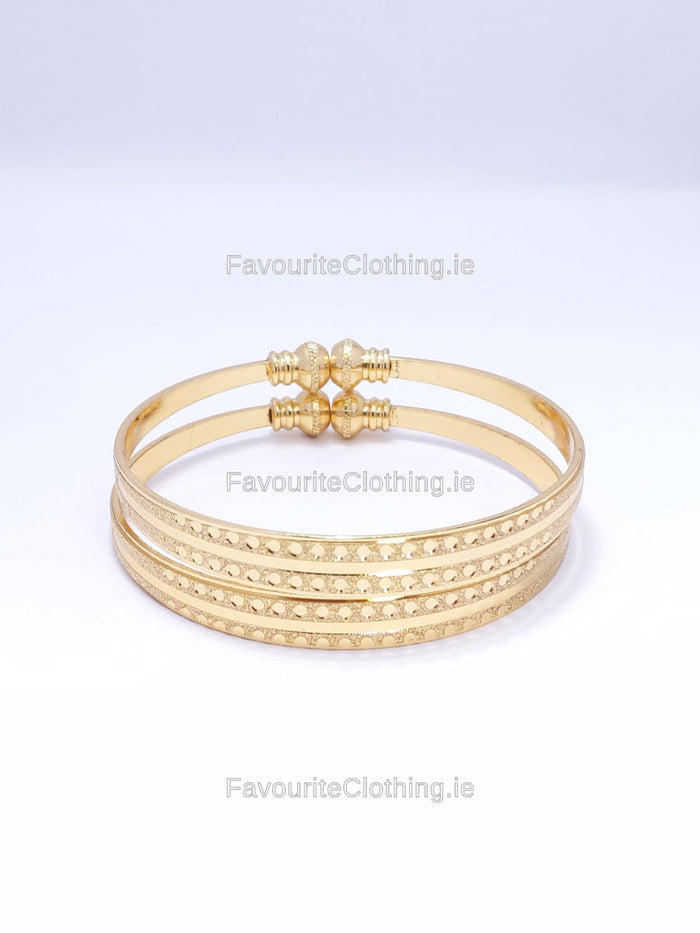 Gold Tone Pattern Detail Bangle Bracelet Set